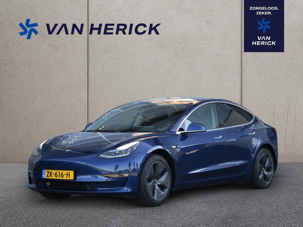 Tesla Model 3 Standard RWD Plus 60 kWh | Trekhaak | Leder | Panoramadak