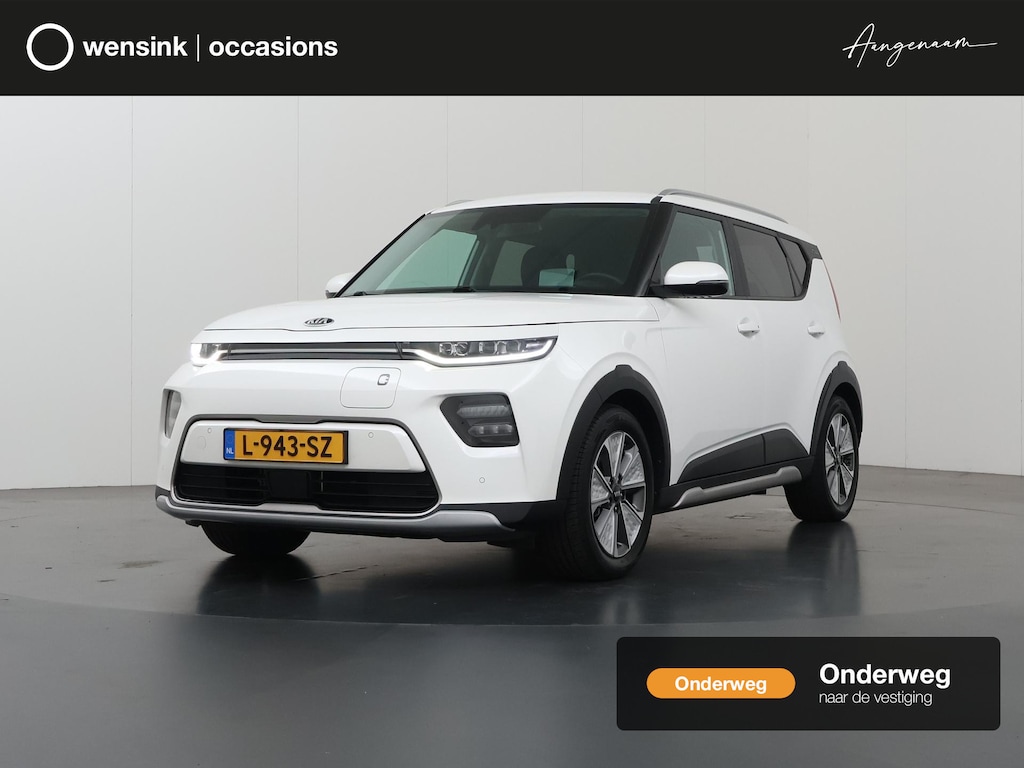 Kia e-Soul ExecutiveLine 64 kWh | SOH 97% | Harman/Kardon Audio | Head Up display | Adaptieve Cruise Control | Stoelverwarming | Navigatie | Achteruitrijcamera | Apple Carplay