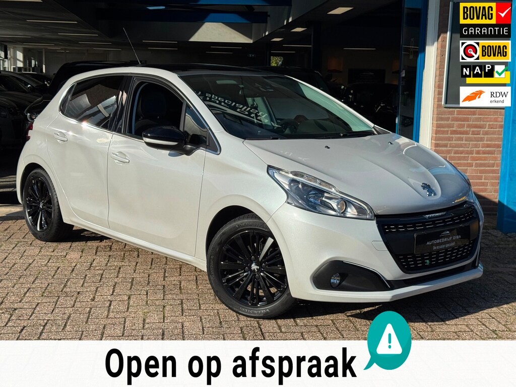 Peugeot 208 1.2 PureTech Allure 2017 PANO NAVI CLIMA LM NAP!