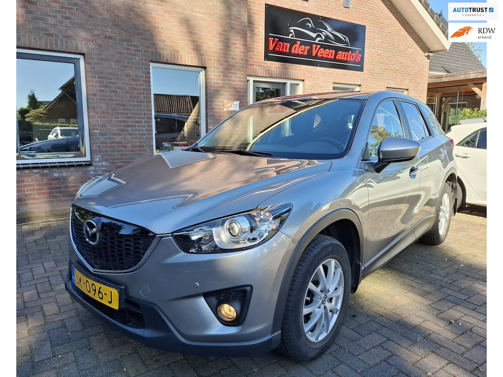 Mazda CX-5 2.0 Limited Edition 2WD. Boekjes aanwezig, nette auto. O.a. stoelverw, parkeersensoren, navi, etc. Prijs incl garantie.