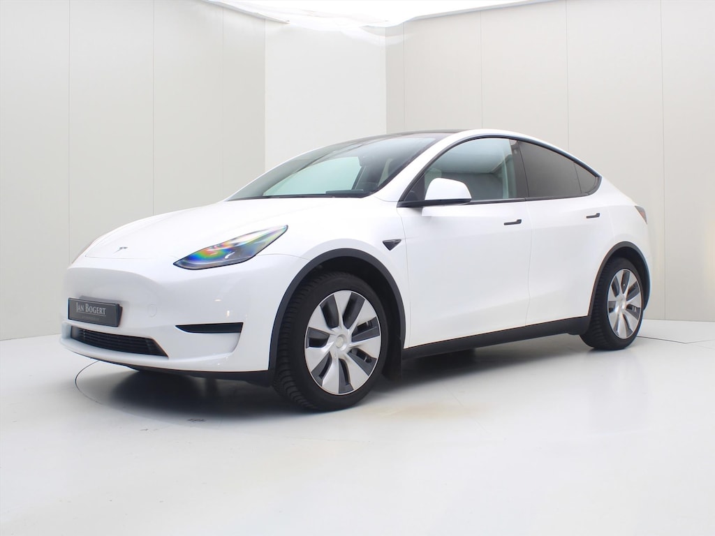 Tesla Model Y Standard RWD Plus 94.2% SoH [ AMD RYZEN+AUTOPILOT+19 INCH+PREMIUM AUDIO ]