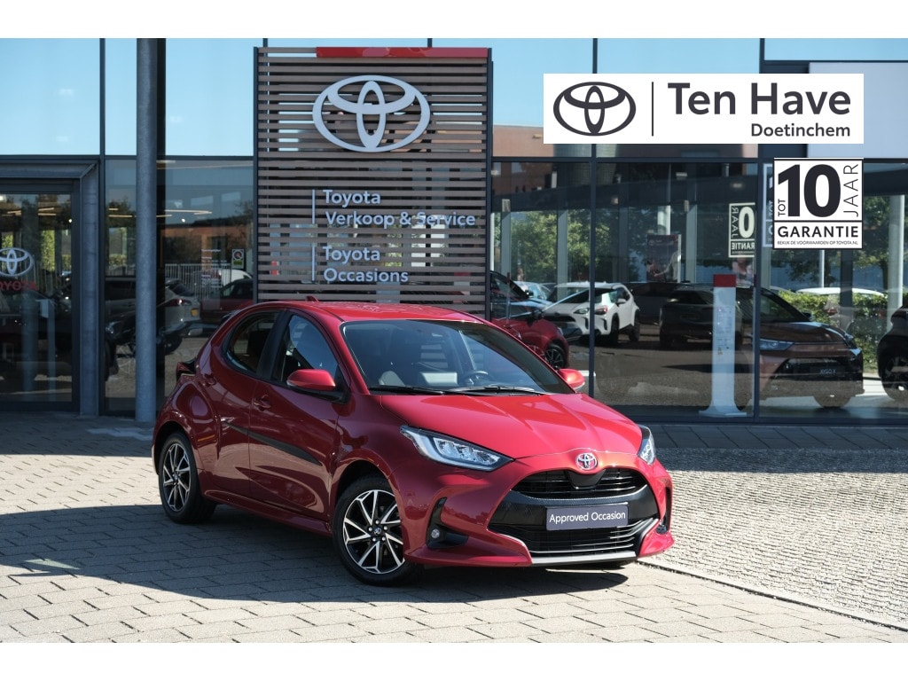 Toyota Yaris 1.5 VVT-i TeamNL Handgeschakeld | Apple Carplay & Android Auto | Smart Entry met startknop | 16” lichtmetalen velgen ‘machined’ | 7” digital dashboard ‘binocular’ | Portierinleg ‘felt’ | Ramen, elek