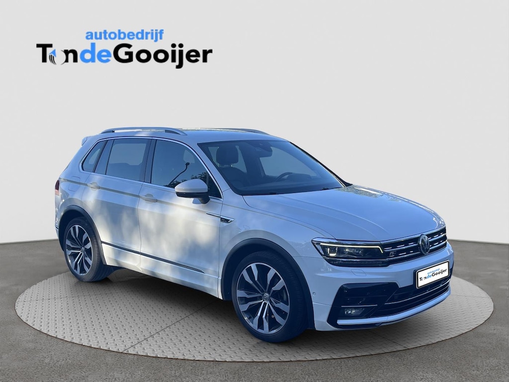 Volkswagen Tiguan 1.4 TSi DSG 4Motion Highline R-LINE | LEER | EL. TREKHAAK | 360 CAMERA | 20"| HUD | STANDKACHEL |