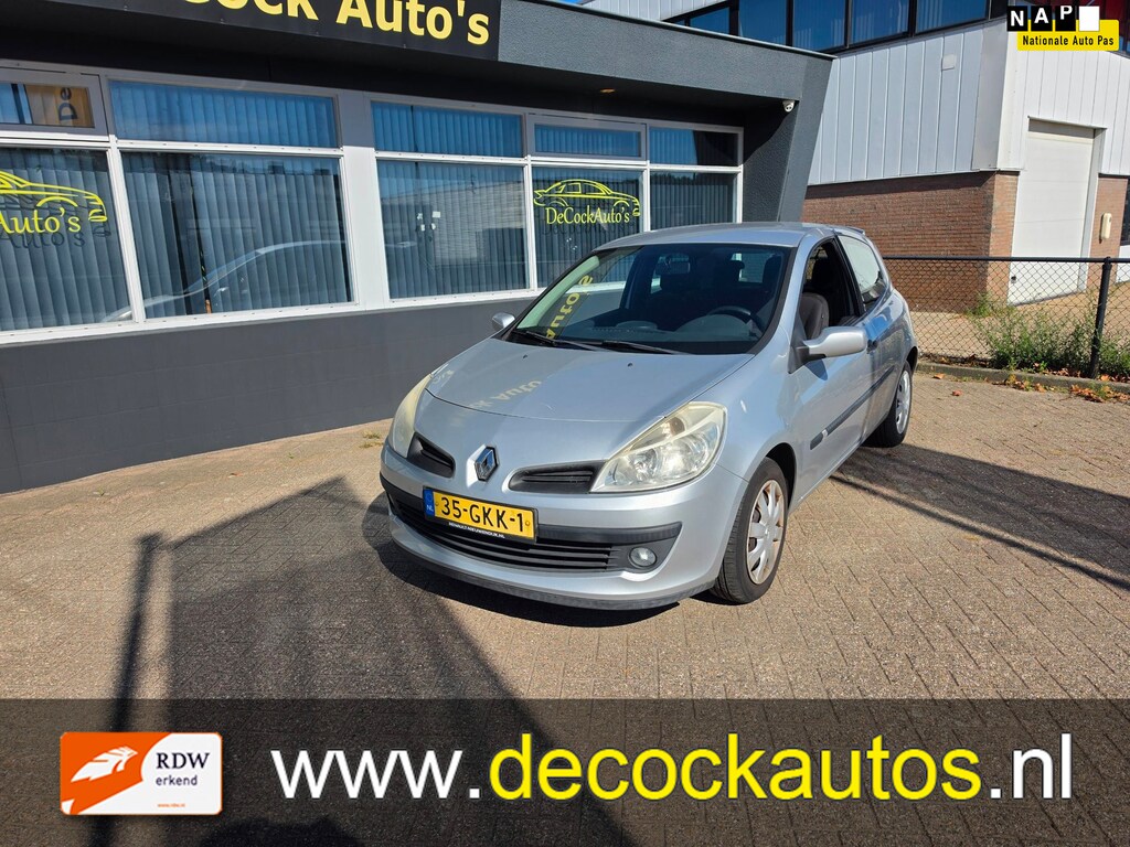 Renault Clio 1.2-16V Dynamique/TREKHAAK