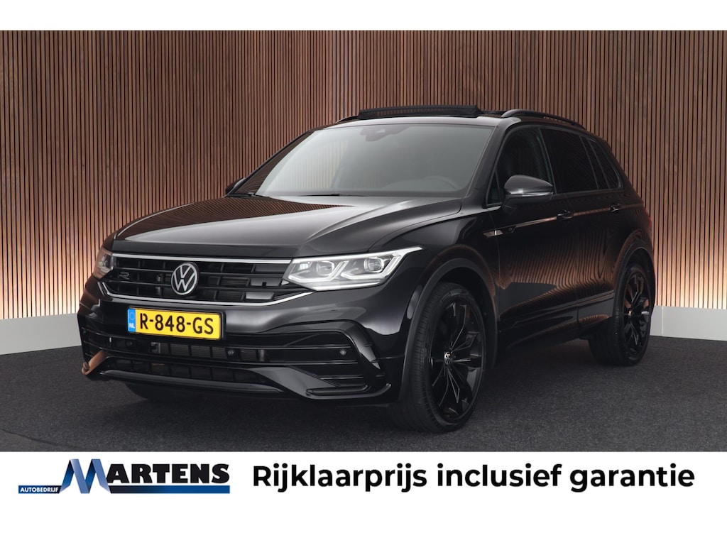 Volkswagen Tiguan 1.5 TSI 150pk DSG R-Line Business+ Trekhaak Camera Keyless Stoelverwarming Panoramadak Navigatie