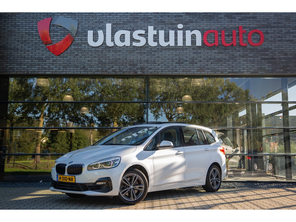 BMW 2-Serie Gran Tourer 220i 7p. High Executive , Pano, Head-up Display, Sportstoelen, Trekhaak