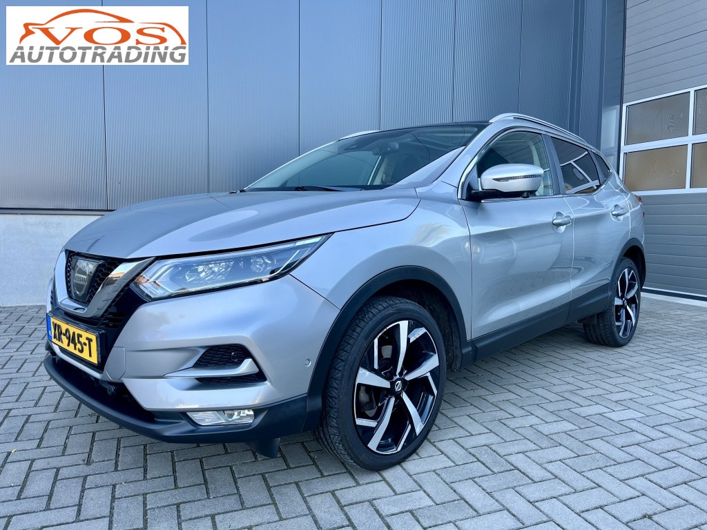 Nissan Qashqai 1.2 Tekna + | Panoramadak | 360 camera | Parkeer assistent |