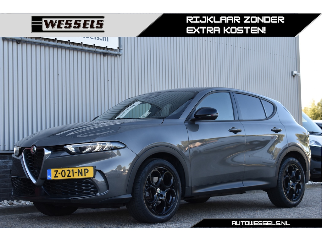 Alfa Romeo Tonale 1.5T Hybrid Super Cruise control, Carplay