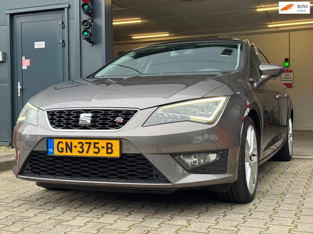 SEAT Leon 1.4 TSI ACT FR Dynamic / NAP !! / PANO / SFEERVERL. / 6-BAK / ISOFIX / CLIMATE / BLUETOOTH / LEDER-ALCANTARA / 18 INCH !