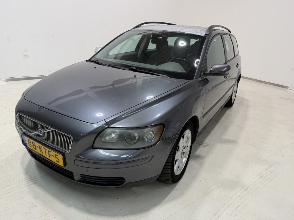 Volvo V50 2.4
