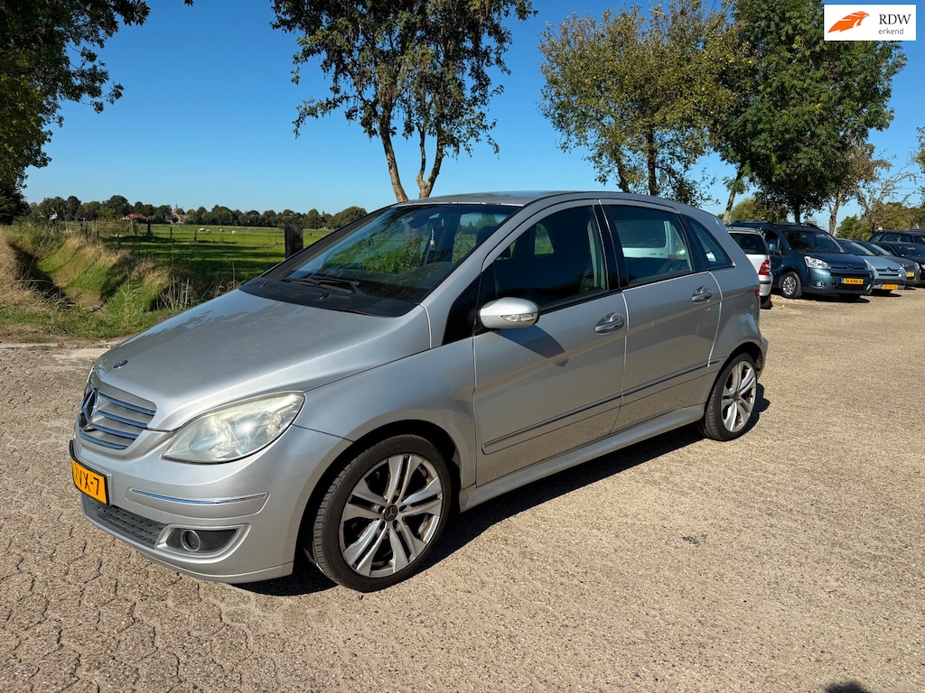 Mercedes-Benz B-klasse 170 Automaat ! Nieuwe APK !