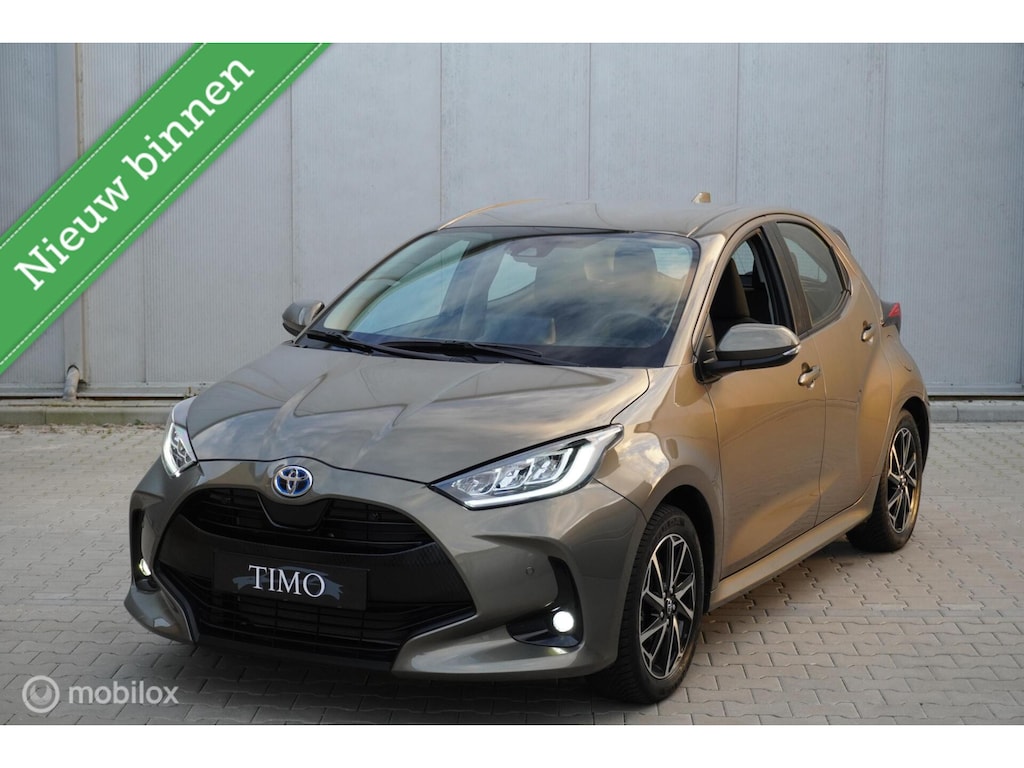 Toyota Yaris 1.5 Hybrid Dynamic 10.577 KM