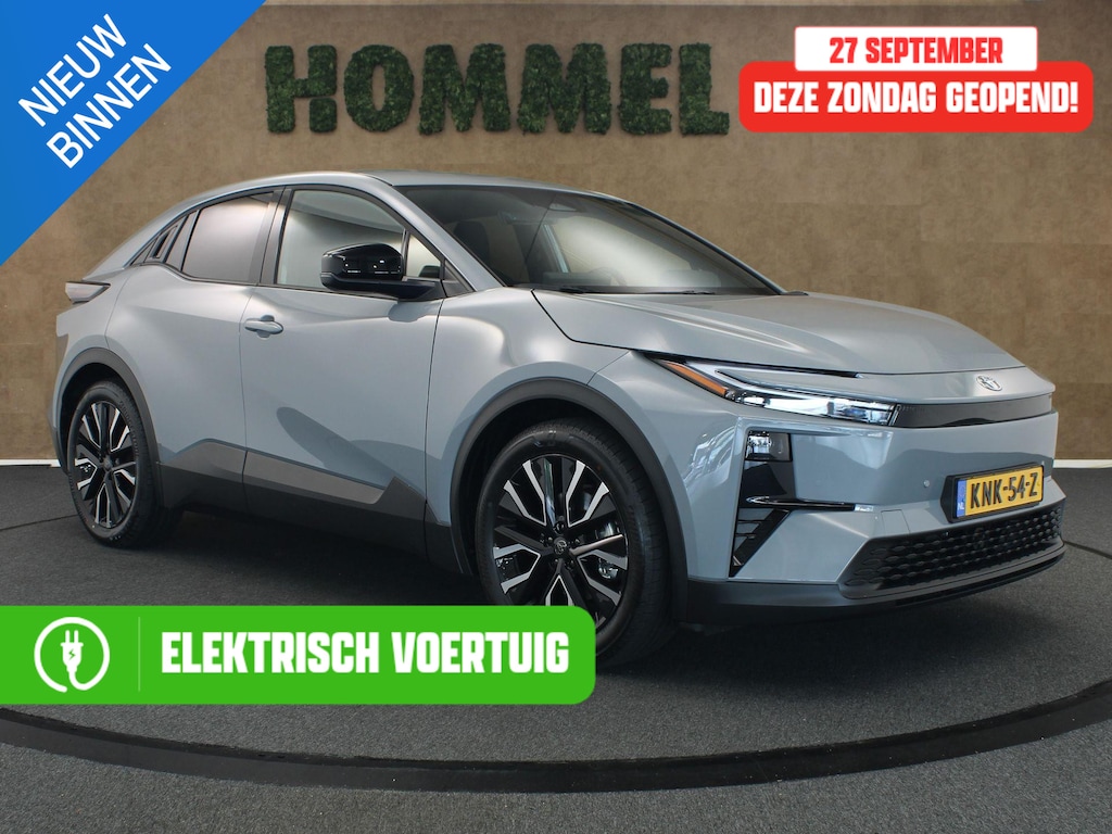 Toyota C-HR / C-HR+ First Edition 77 kWh - ORIGINEEL NEDERLANDSE AUTO - DEMO VOERTUIG! - ELEKTRISCHE ACHTERKLEP - DODEHOEKDETECTIE - STOEL/STUURVERWARMING - KEYLESS ENTRY/START - NAVIGATIESYSTEEM FULL-MAP - CLIMATE CONTROL - ADAPTIEVE CRUISE CONTROL - PARKEERSENSOREN VOOR EN ACHTER - 2X DRAADLOZE TELEFOONLADER