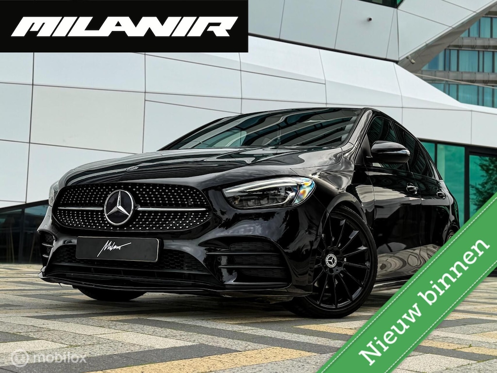Mercedes-Benz B-klasse 180 AMG Line |Pano |Memory |Sfeer |Carbon
