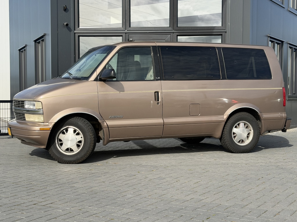 Chevrolet Astro VAN LS 4.3 V6 | Nwe beurt | Nwe APK | 7 pers.