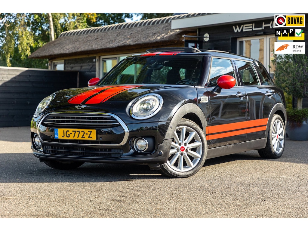 MINI Clubman 1.5 Cooper Chili Serious Business Panoramadak I Leder Alcantara I Sportstoelen I Navigatie I Stoelverwarming I NAP
