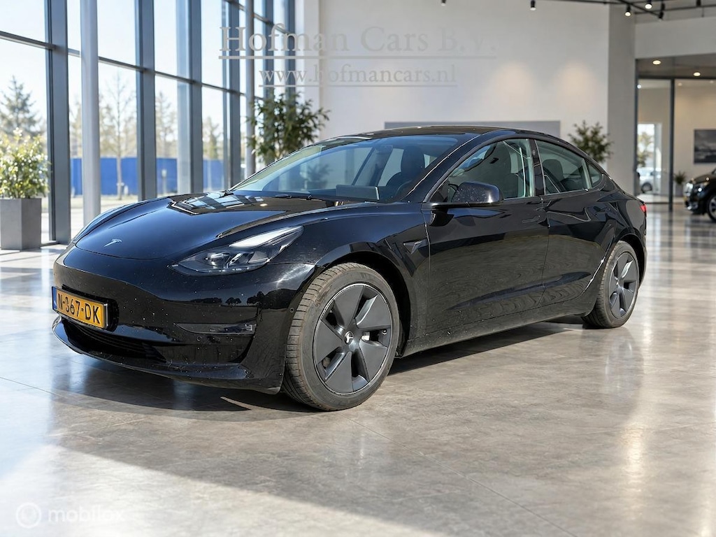 Tesla Model 3 Long Range AWD 75 kWh | Warmtepomp | SOH 90,8% | 351 pk | Zwart