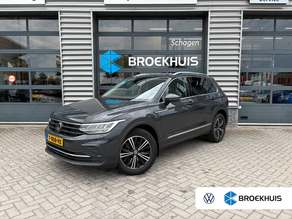 Volkswagen Tiguan 1.5 TSI 150 pk Life 7-DSG | Trekhaak | Cruise control adpatief | Apple Carplay |