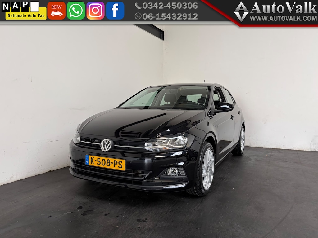 Volkswagen Polo 1.0 TSI Comfortline PDC. CarPlay. 17'' LM!