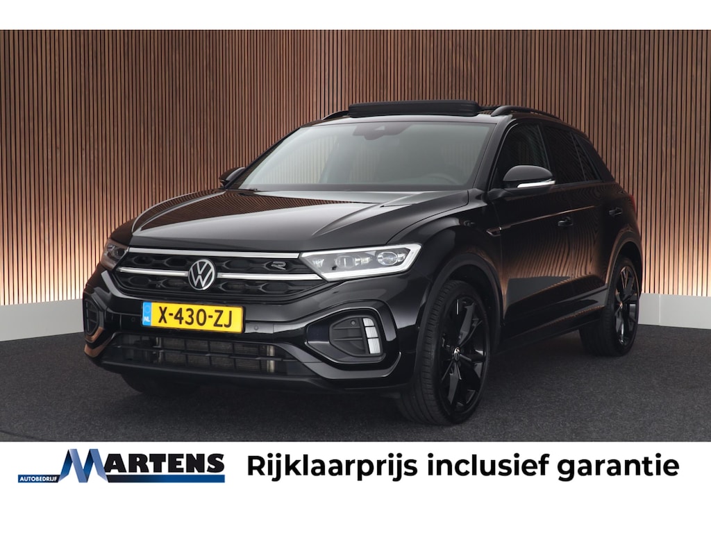 Volkswagen T-Roc 1.5 TSI 150pk DSG R-Line Business Black Style Panoramadak Trekhaak Camera Navigatie Beats Stoelverwarming Keyless