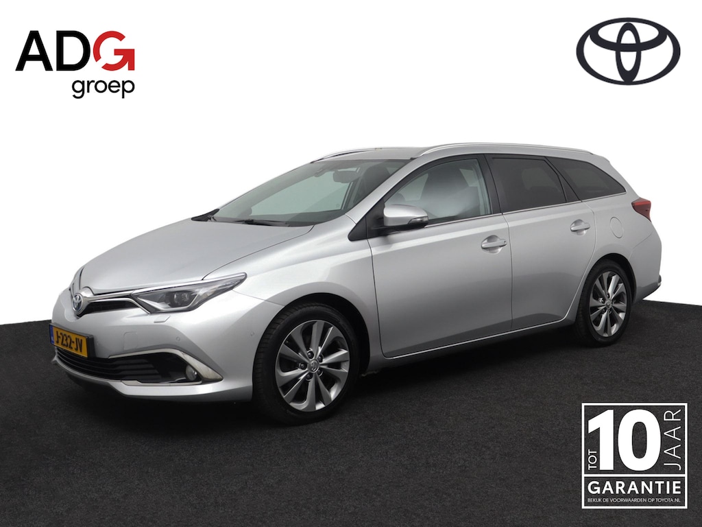 Toyota Auris Touring Sports 1.8 Hybrid Executive | Stoelverwarming | Trekhaak | Keyless | Cruisecontrol |