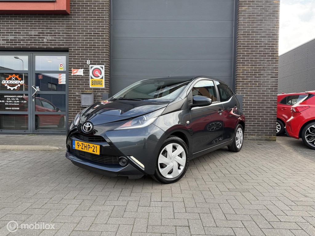 Toyota Aygo 1.0 VVT-i x-play