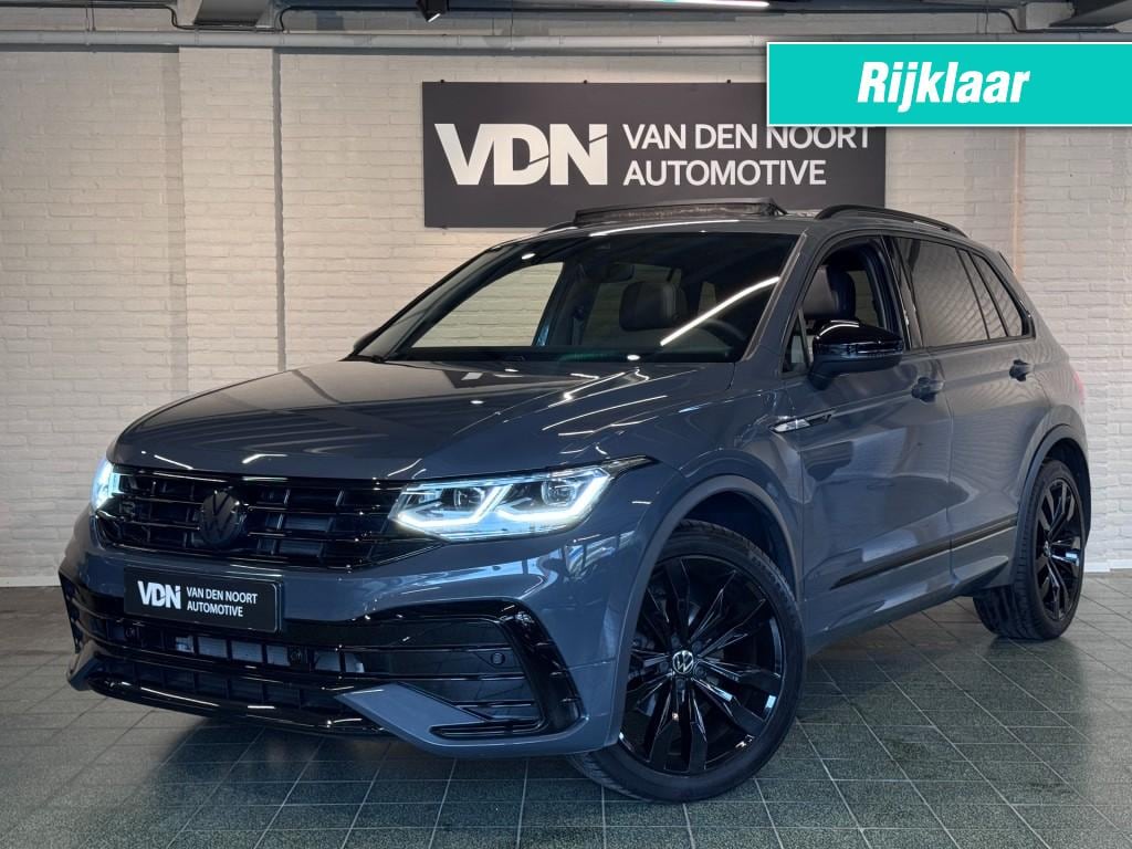 Volkswagen Tiguan 1.5 TSI R-Line Business Black Style Pano IQ LED ACC Camera 20''