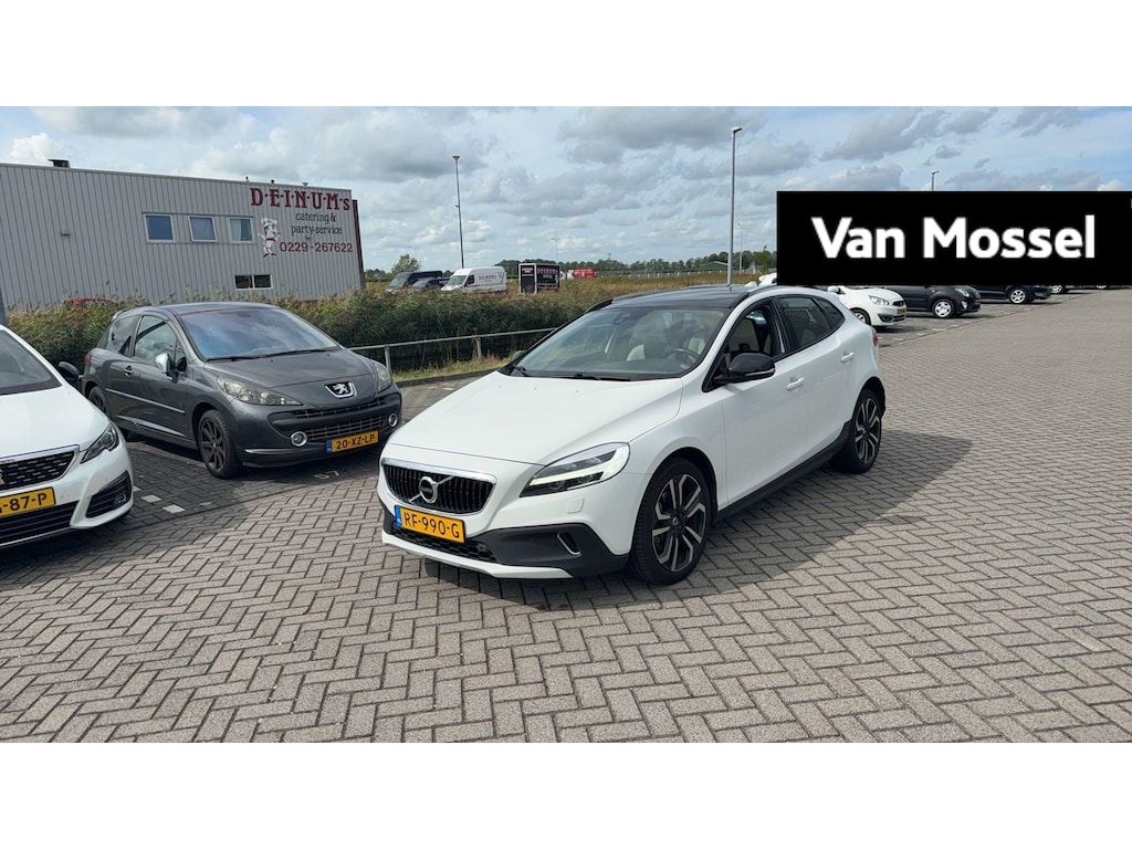 Volvo V40 Cross Country 1.5 T3 Nordic+