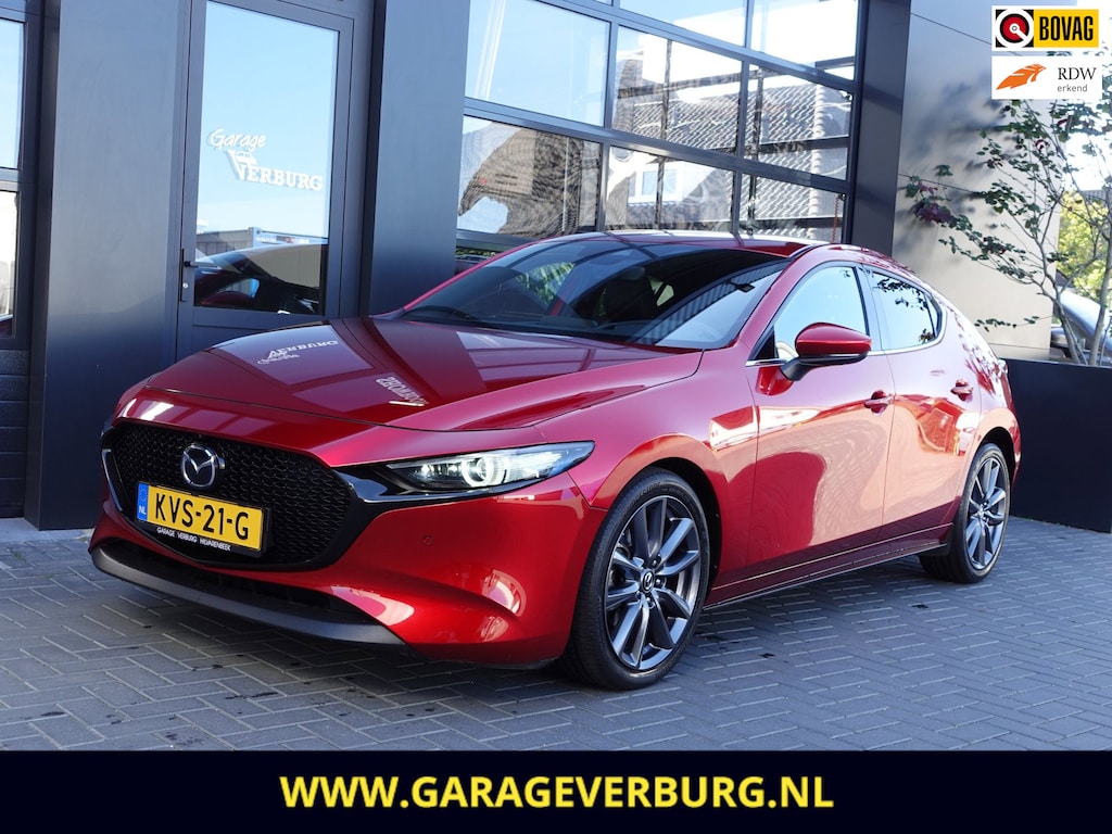 Mazda 3 2.0 e-SkyActiv-G M Hybrid Luxury Automaat (Navi/Carplay,Camera360,Adapt.Cruise,Stoel+Stuurverwarming,BOSE,LEER,HUD,PDC)