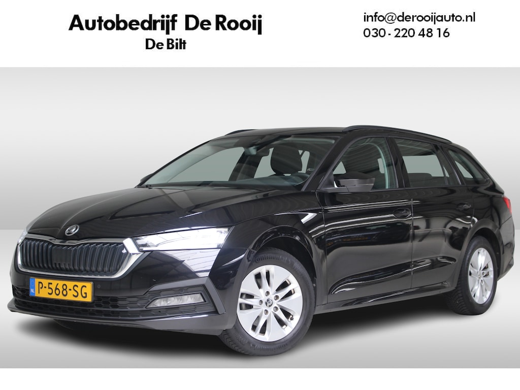 Skoda Octavia Combi 1.0 e-TSI Business Edition Navigatie | Parkeersensoren achter | Led verlichting | El. achterklep