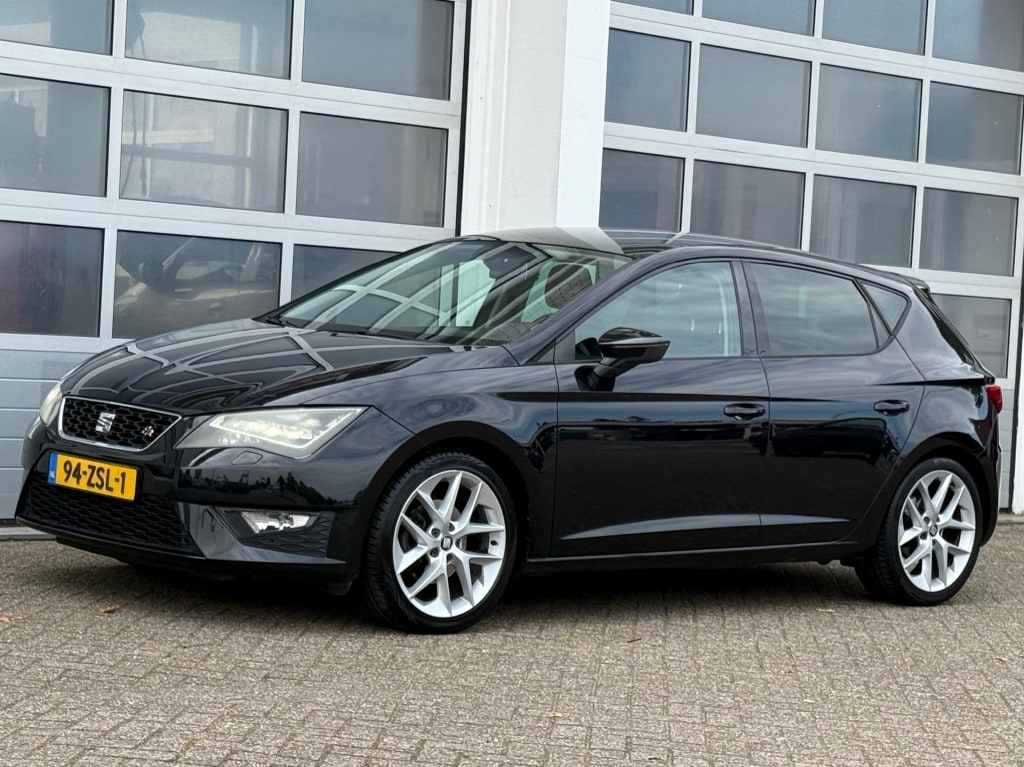 SEAT Leon 1.4 TSI 122PK FR 6-Bak Navi Pdc Cruise Trekhaak