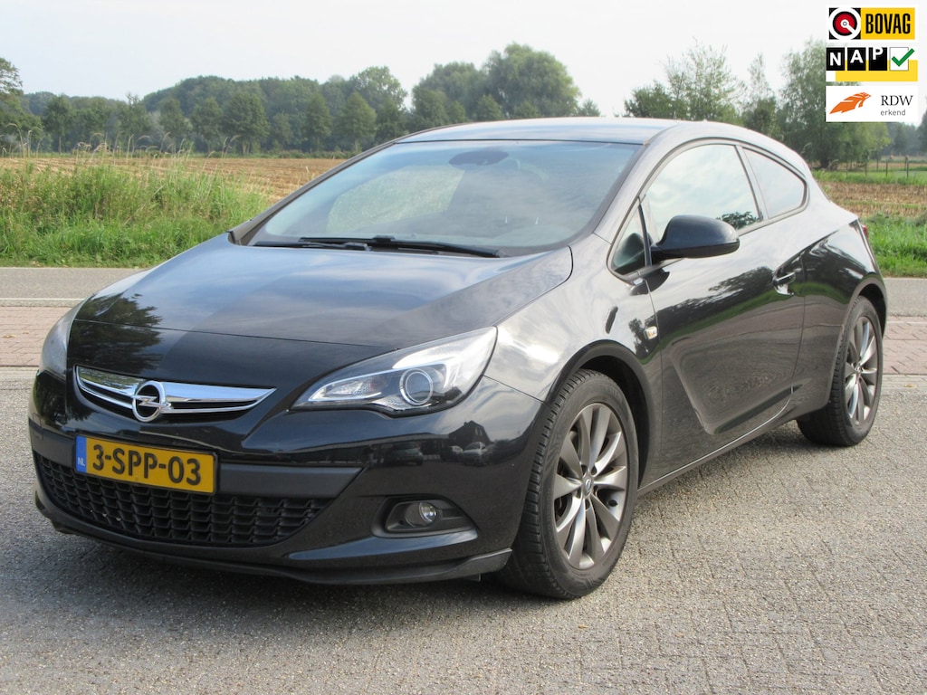 Opel Astra GTC 1.4 Turbo Design Edition