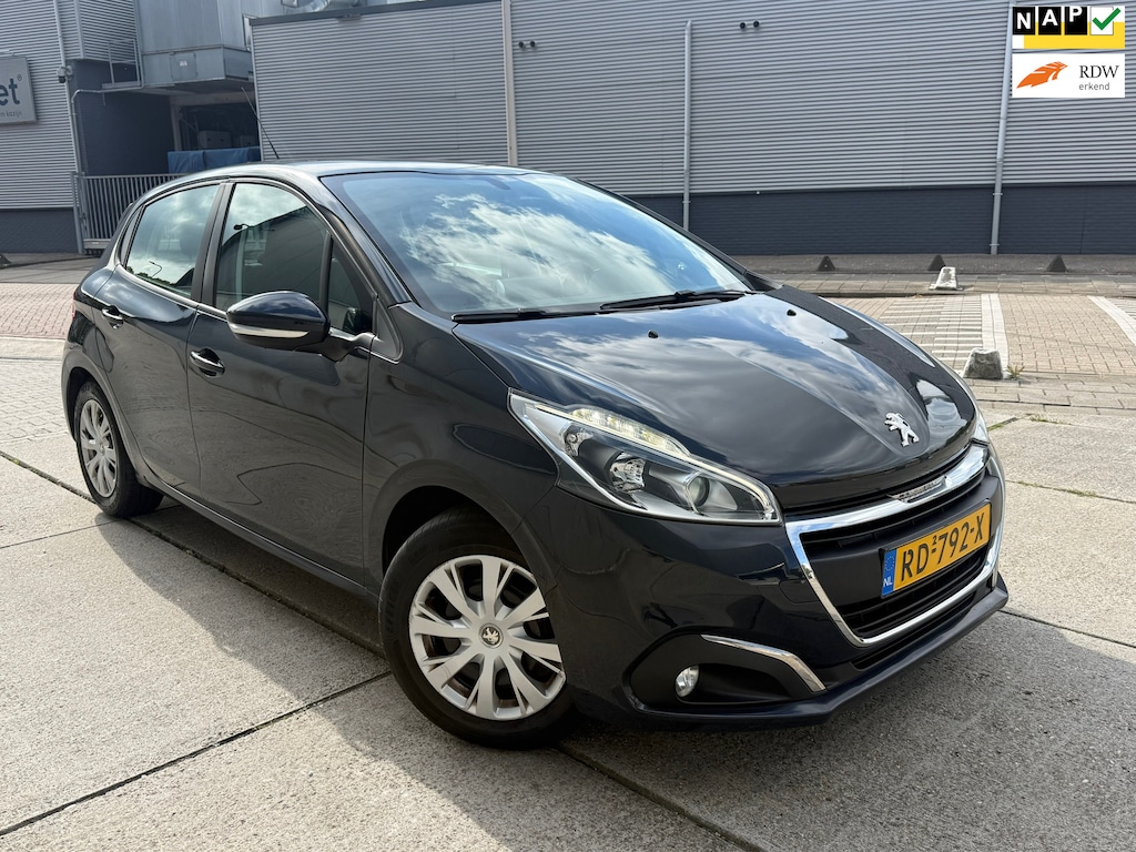 Peugeot 208 1.2 PureTech Blue Lion Scherm AIRCO APK 2027 5DR