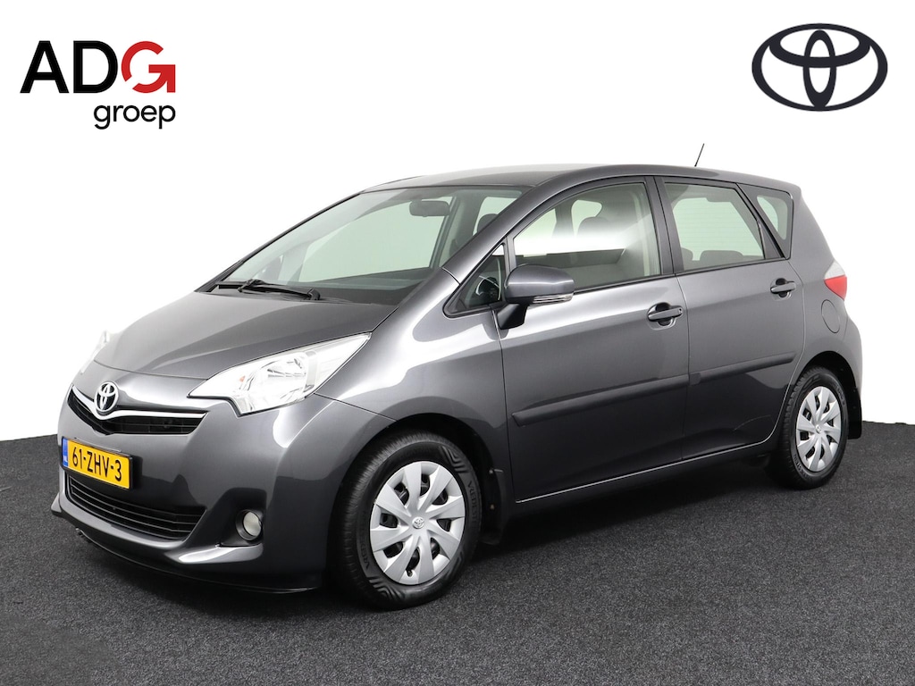 Toyota Verso-S 1.3 VVT-i Aspiration | Trekhaak | spatlappen | stootlijst |