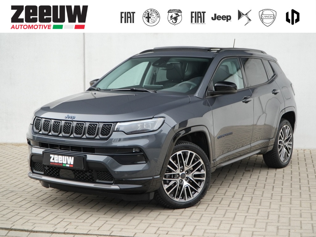 Jeep Compass 4xe 240 PK Hybride Summit | Pano | Premium | LED | Winter | 19"