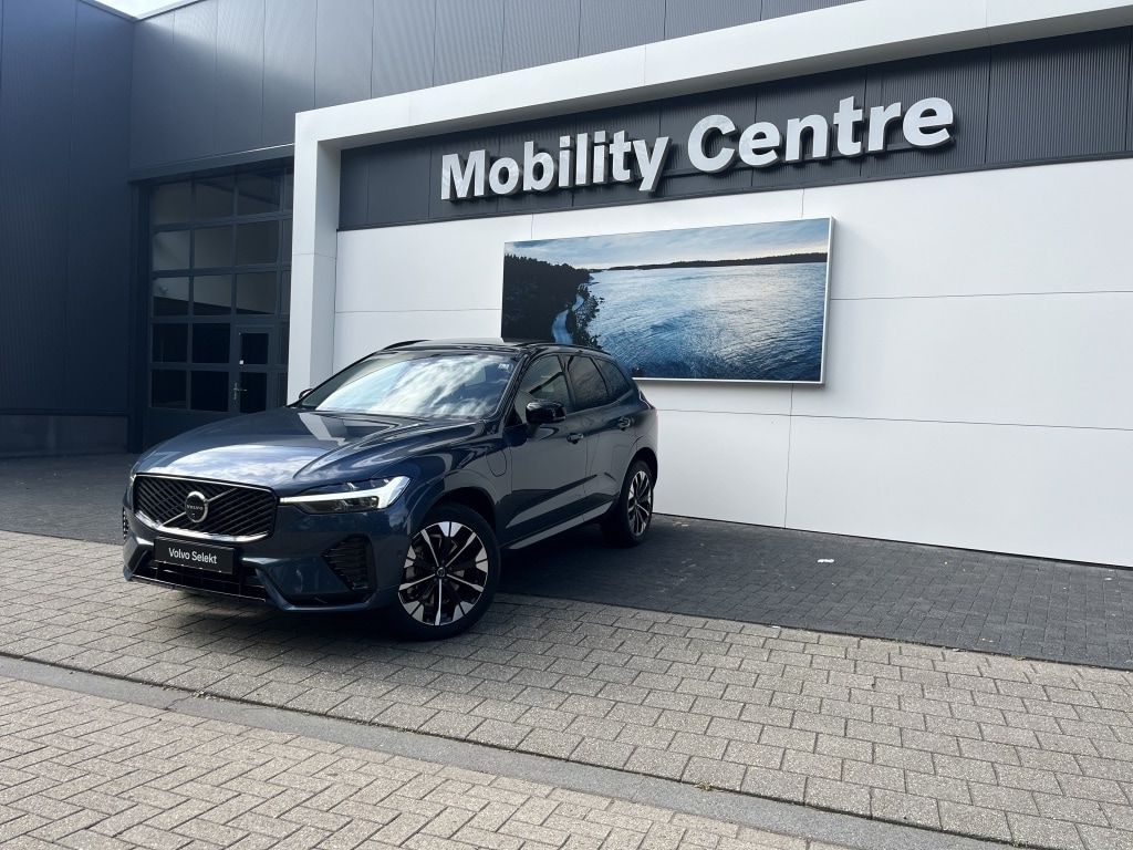 Volvo XC60 T6 AWD U. Dark | 360-graden camera | Harman & Kardon audio | Schuif-/kanteldak