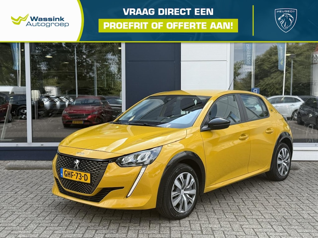 Peugeot e-208 EV Active Pack 50 kWh Navigatie | Cruise control | Stoel verwarming | Apple Carplay & Android Auto | Parkeer Sensoren achter | DAB+ | Keyless Start SOH 98,9%