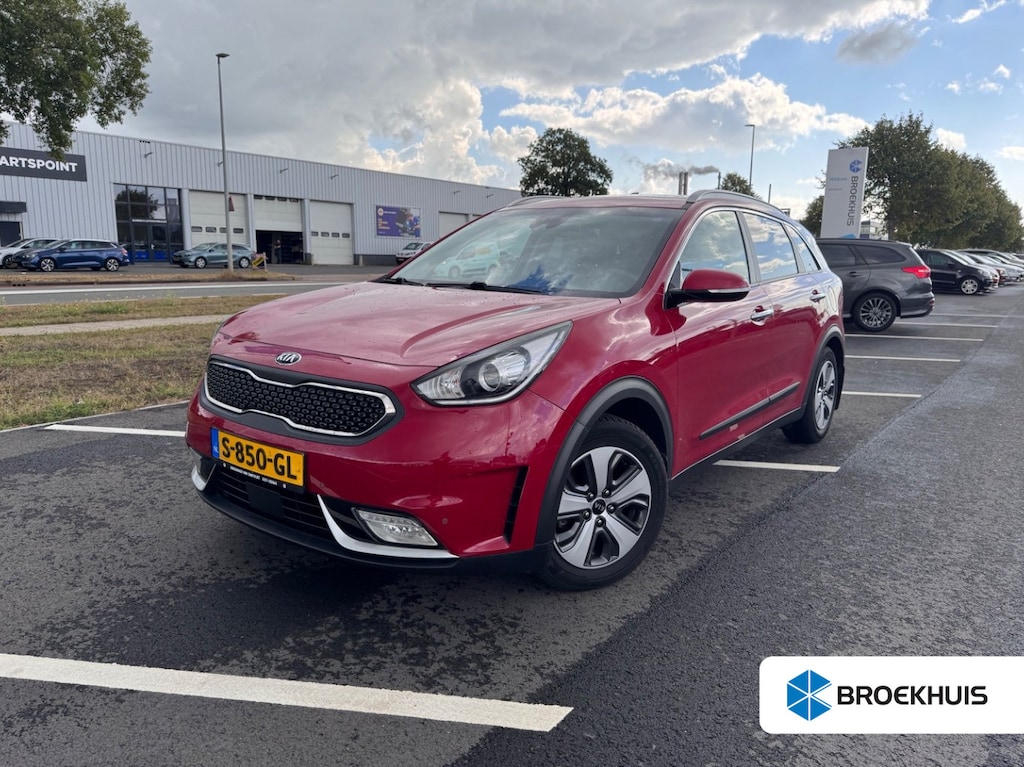 Kia Niro Hybrid 1.6 GDi DynamicLine l Trekhaak l Navigatie l Camera l Adapt. Cr Control l Climate Control l Half Leder l Getint glas l