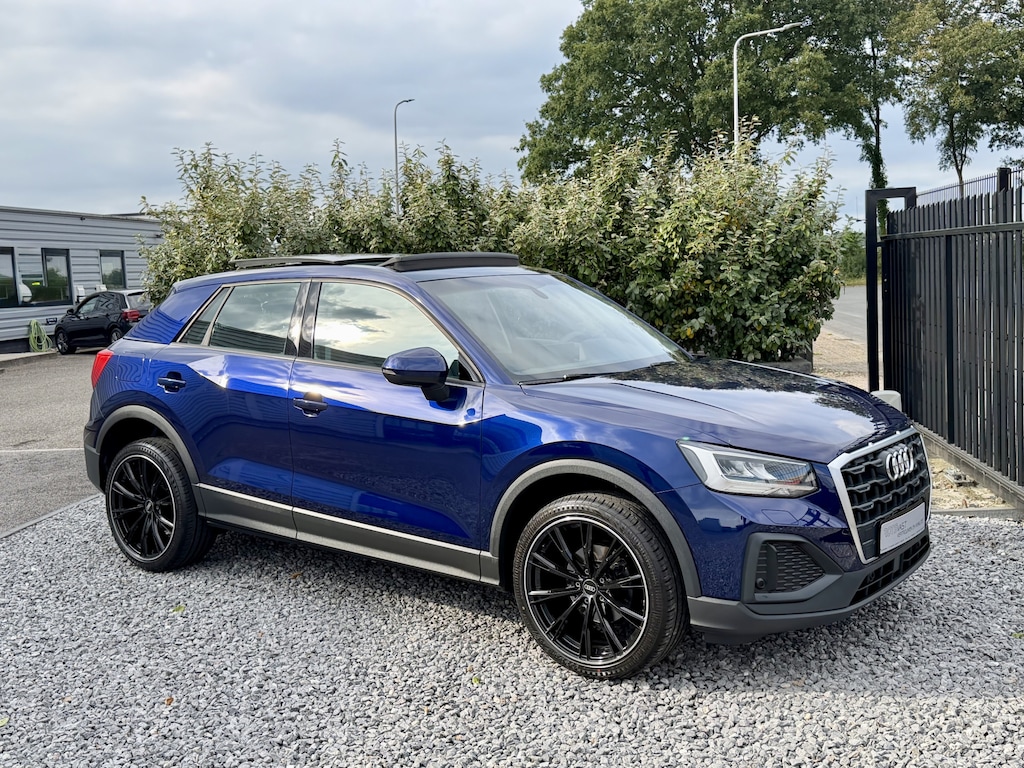 Audi Q2 30 TFSI Advanced Panodak|Leer|Camera|Virtueel Blauw!