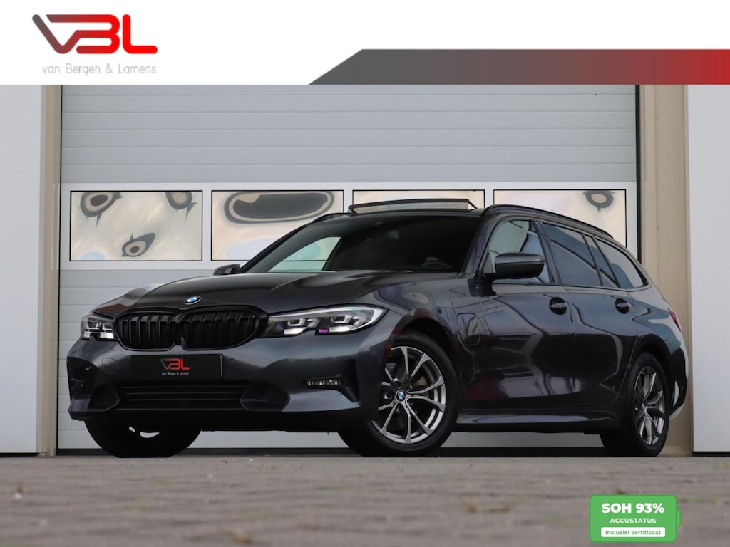 BMW 3-Serie Touring 320e High Executive | SOH 93,9% | Panoramadak
