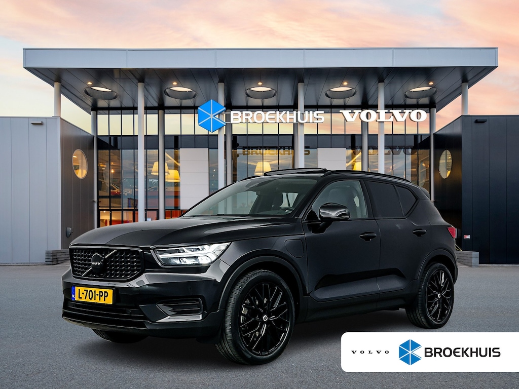 Volvo XC40 T5 Recharge Inscription | 20" | R-Design Look | Trekhaak | Panoramadak | Harman Kardon | Elektr. verst. Stoelen | BLIS | Parkeercamera