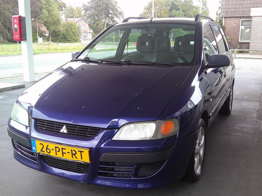 Mitsubishi Space Star 1.6 Shogun SE Staat in De Krim