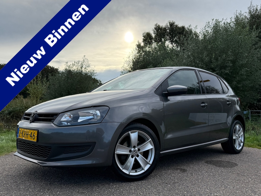 Volkswagen Polo 1.2-12V | 2e Eigenaar | Airco | 16" Velgen | AUX | Elektrisch pakket | Dealer Onderhouden! | Nieuwe APK |