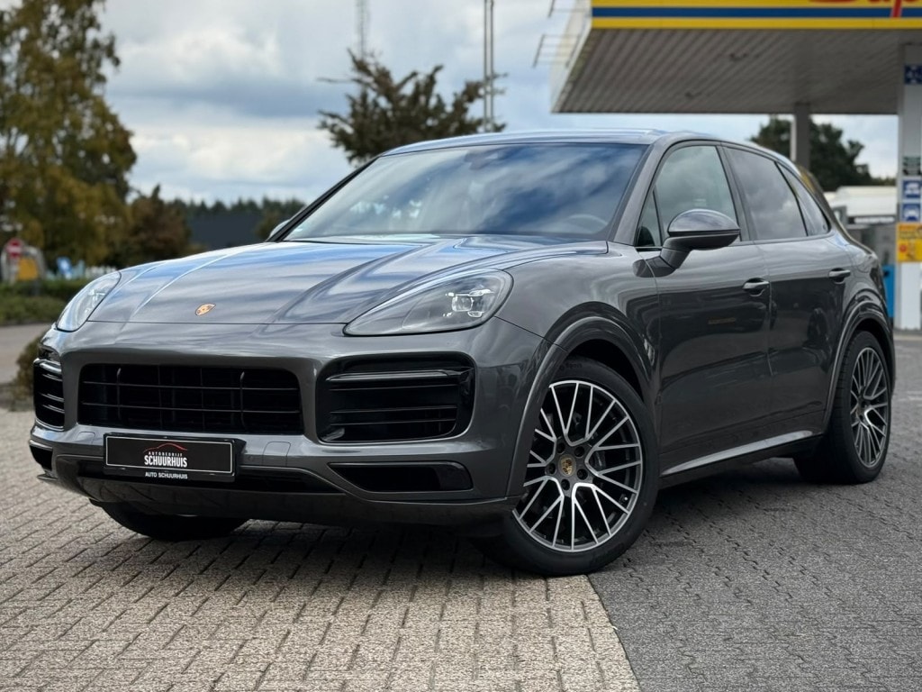 Porsche Cayenne E-HYBR SPORT CHRONO ELK. TREKHAAK BOSE LUCHTVERING