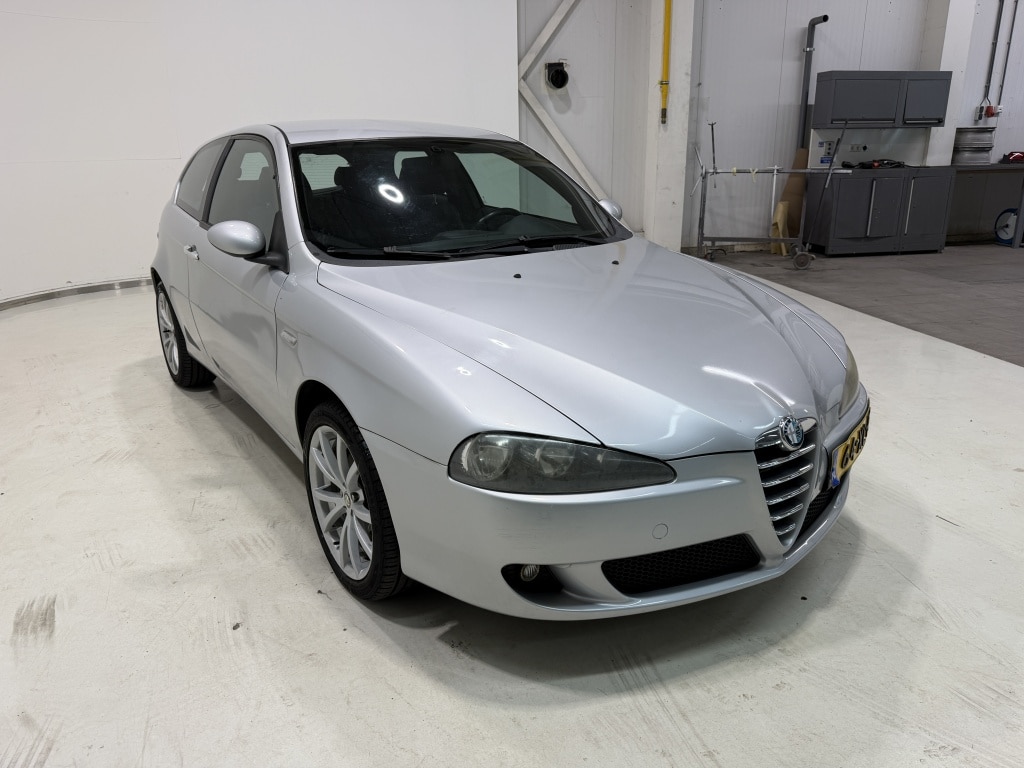 Alfa Romeo 147 2.0 TS Distinctive