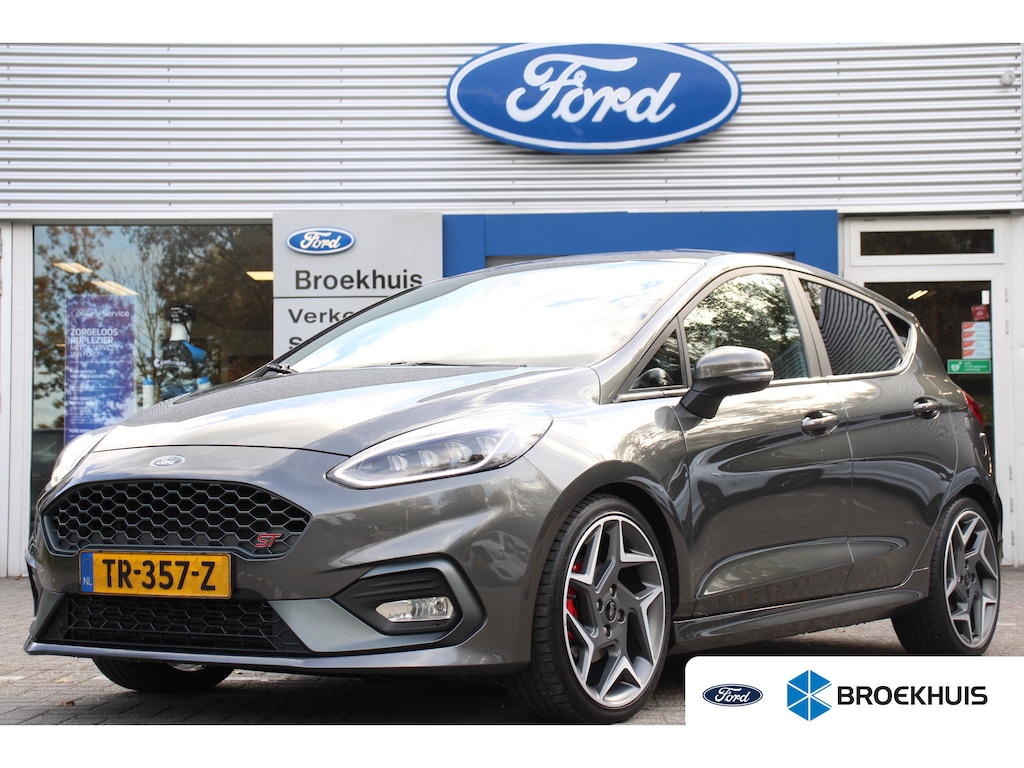 Ford Fiesta 1.5EcoBoost 200pk ST-3 NL-auto! | Winter Pack | B&O | Navi | Blis | Camera | Full LED |