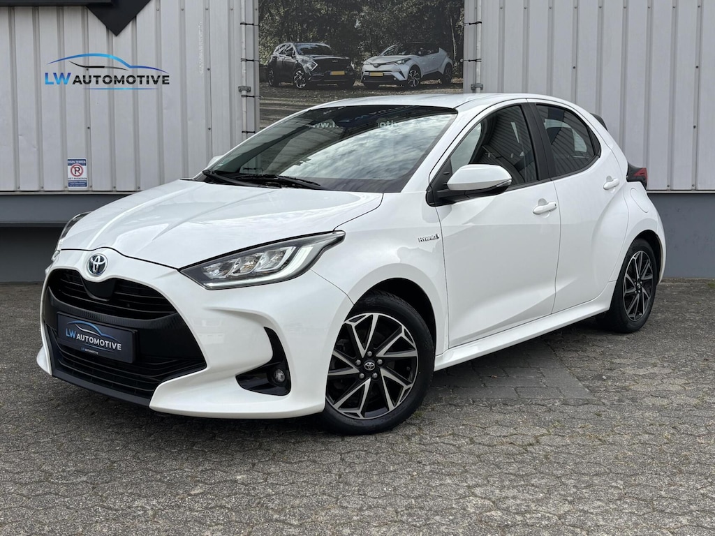 Toyota Yaris 1.5 Hybrid Dynamic | LED | Carplay | Camera | Adaptive cruise control