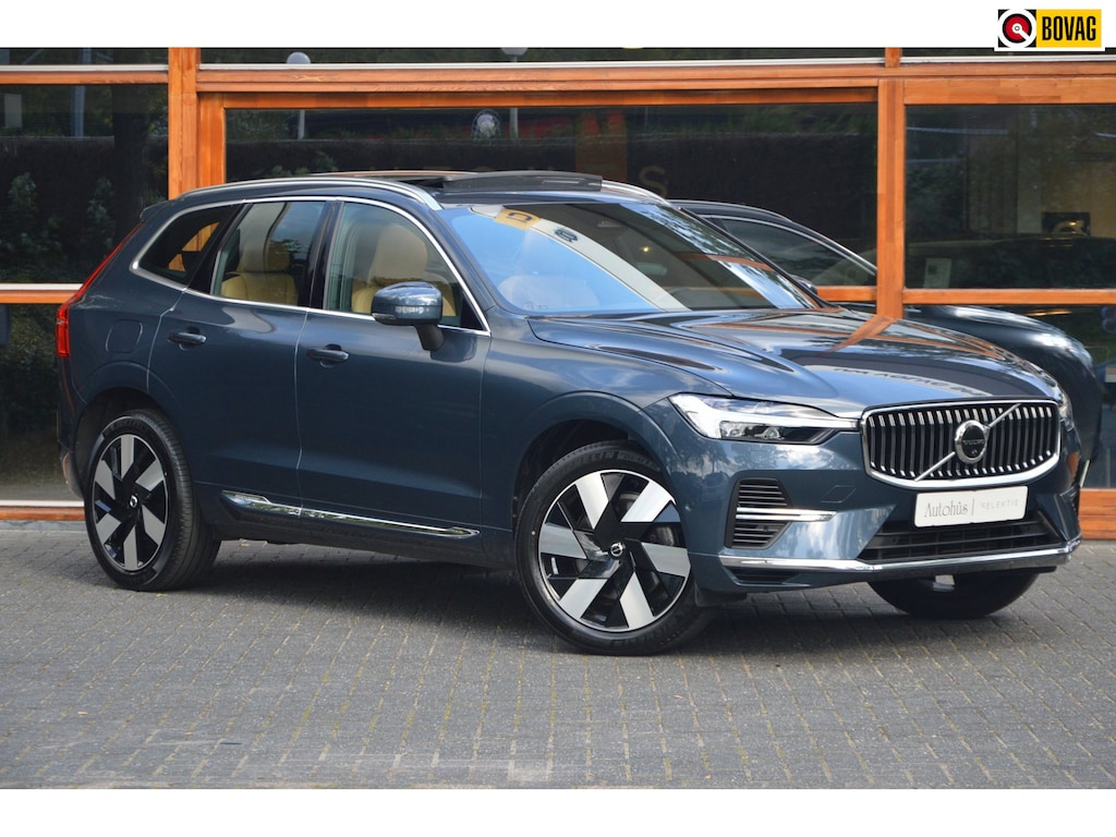 Volvo XC60 T6 Hybride AWD Plus Bright | 360° Camera | Ventilatiestoelen | Panoramadak | BLIS | Stuur en Stoel Verwarmd |
