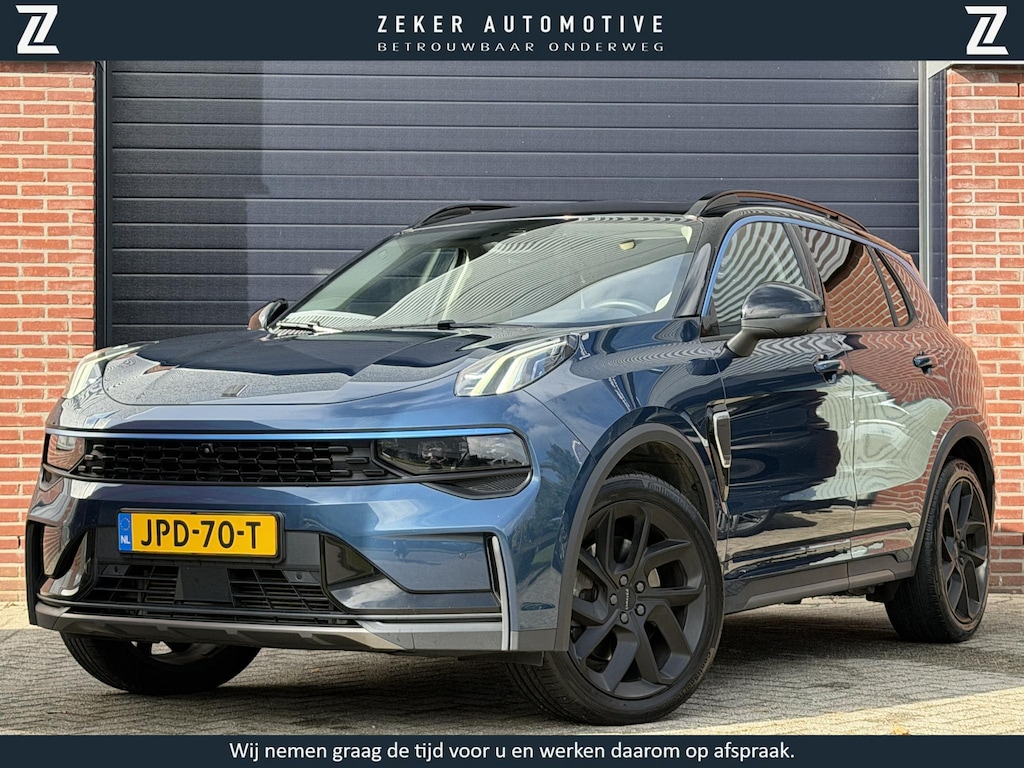 Lynk & Co 01 1.5 , Panorama, Navi, Apple Carplay & Android Auto, Trekhaak, Stoelverwarming