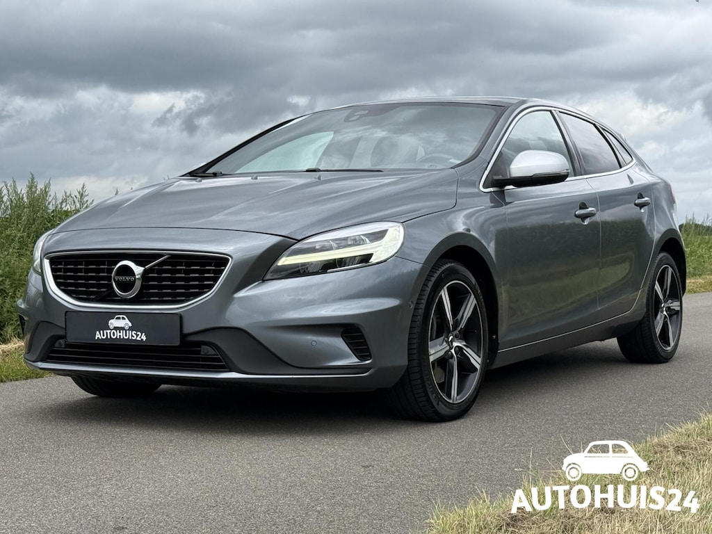 Volvo V40 1.5 T3 Polar+ Sport Panoramadak|Harman Kardon|LED|Keyless|NL-AUTO